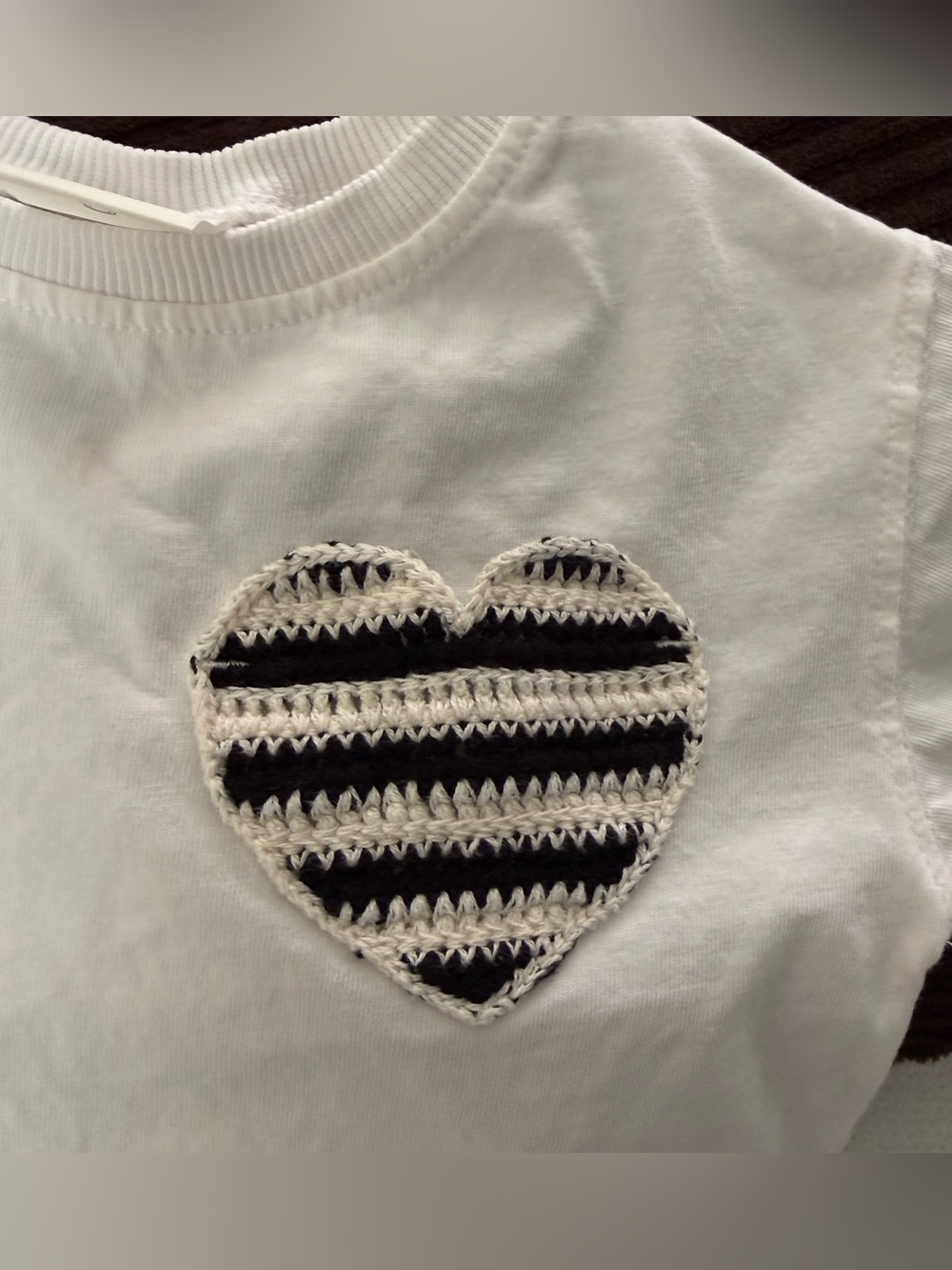 ZARA TOTALLY CUTE CROCHETED HEART POCKET TEE